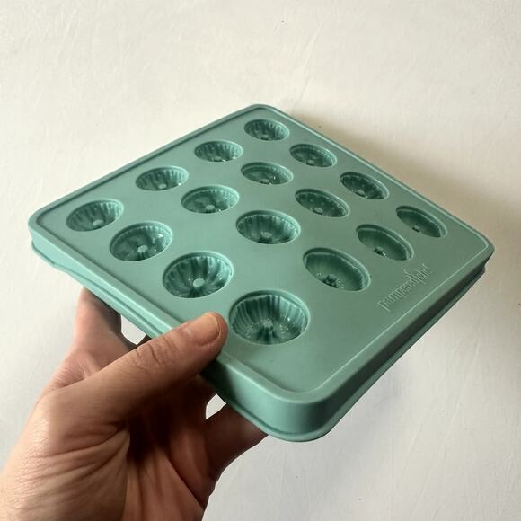 The Pampered Chef Silicone Fluted Chocolate Mold - Picture 3 of 5